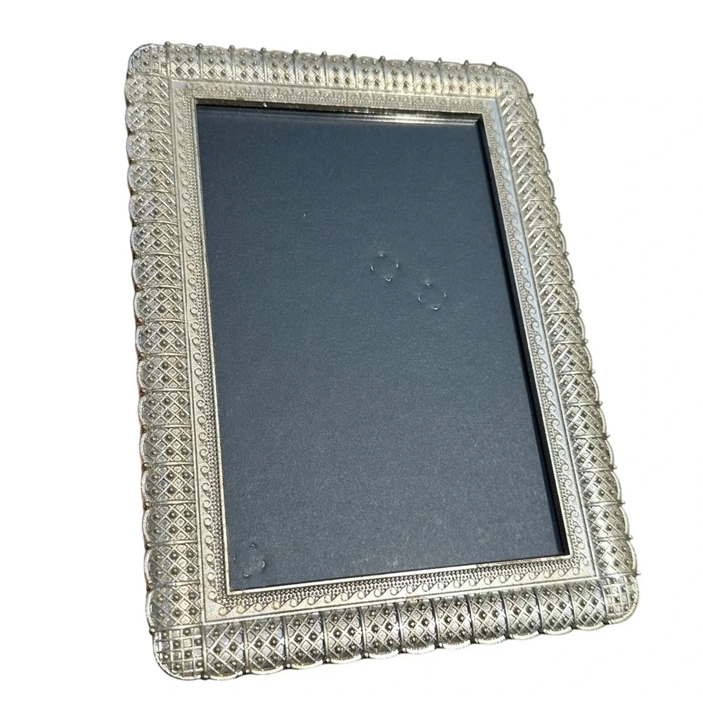 Vintage Ornate Silver Tone Embossed Lattice Tabletop Picture Photo Frame